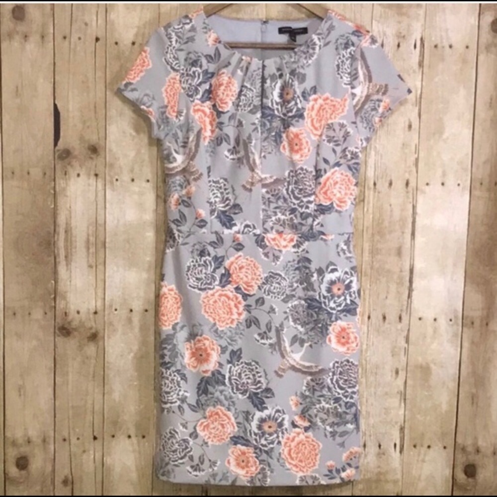 5 for $25 Sale! Banana Republic Sheath Dress